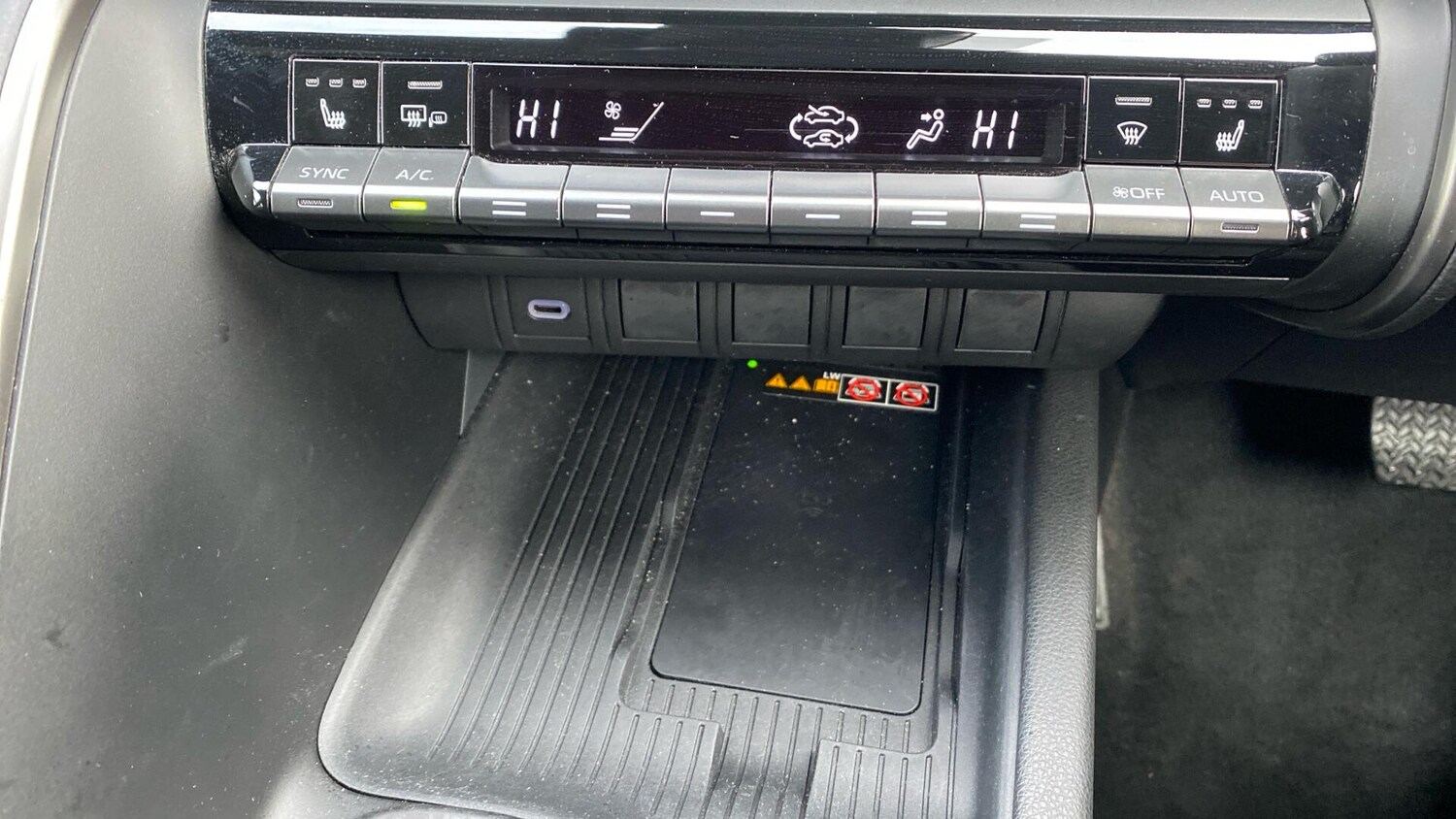 Used Toyota C-HR 2025 for sale - 76457584: Photo 42