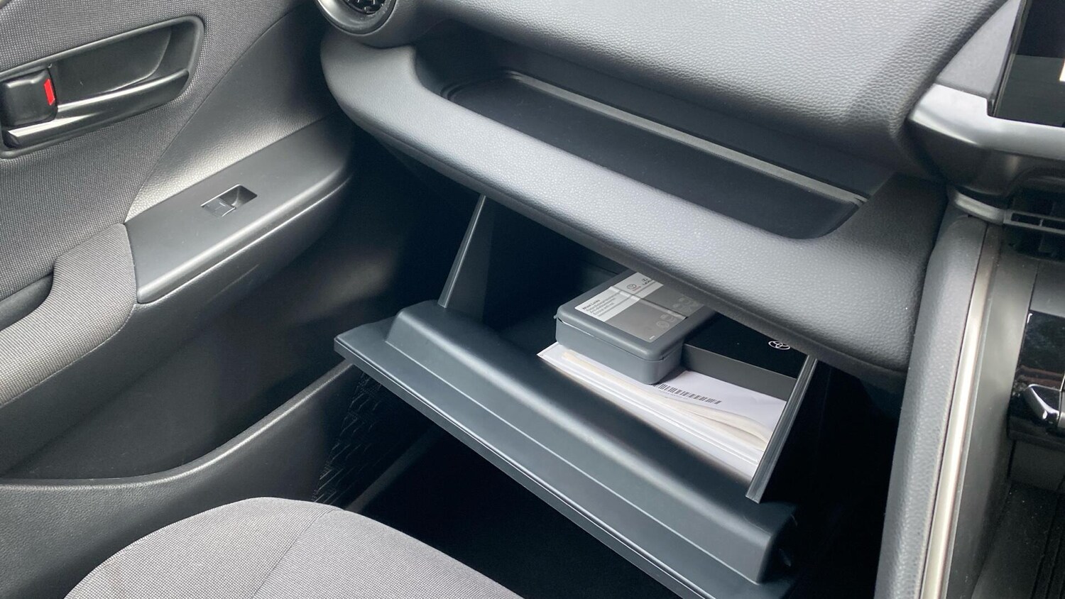 Used Toyota C-HR 2025 for sale - 76457584: Photo 43