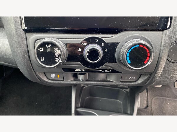 Used Honda Jazz 2019 for sale - 76296089: Photo 36
