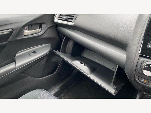 Used Honda Jazz 2019 for sale - 76296089: Photo 37