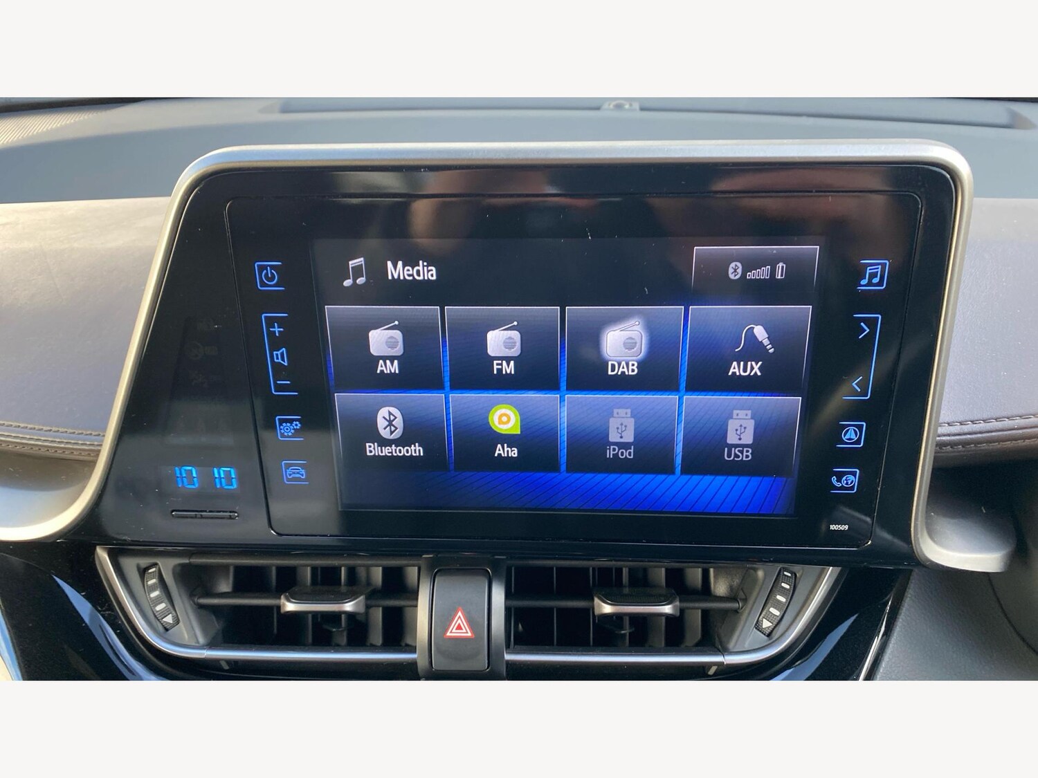 Used Toyota C-HR 2018 for sale - 76585386: Photo 28