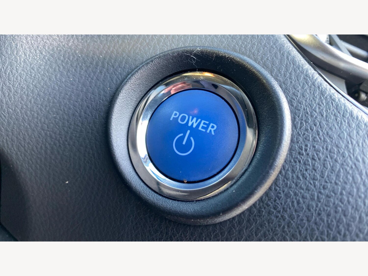 Used Toyota C-HR 2018 for sale - 76585386: Photo 29