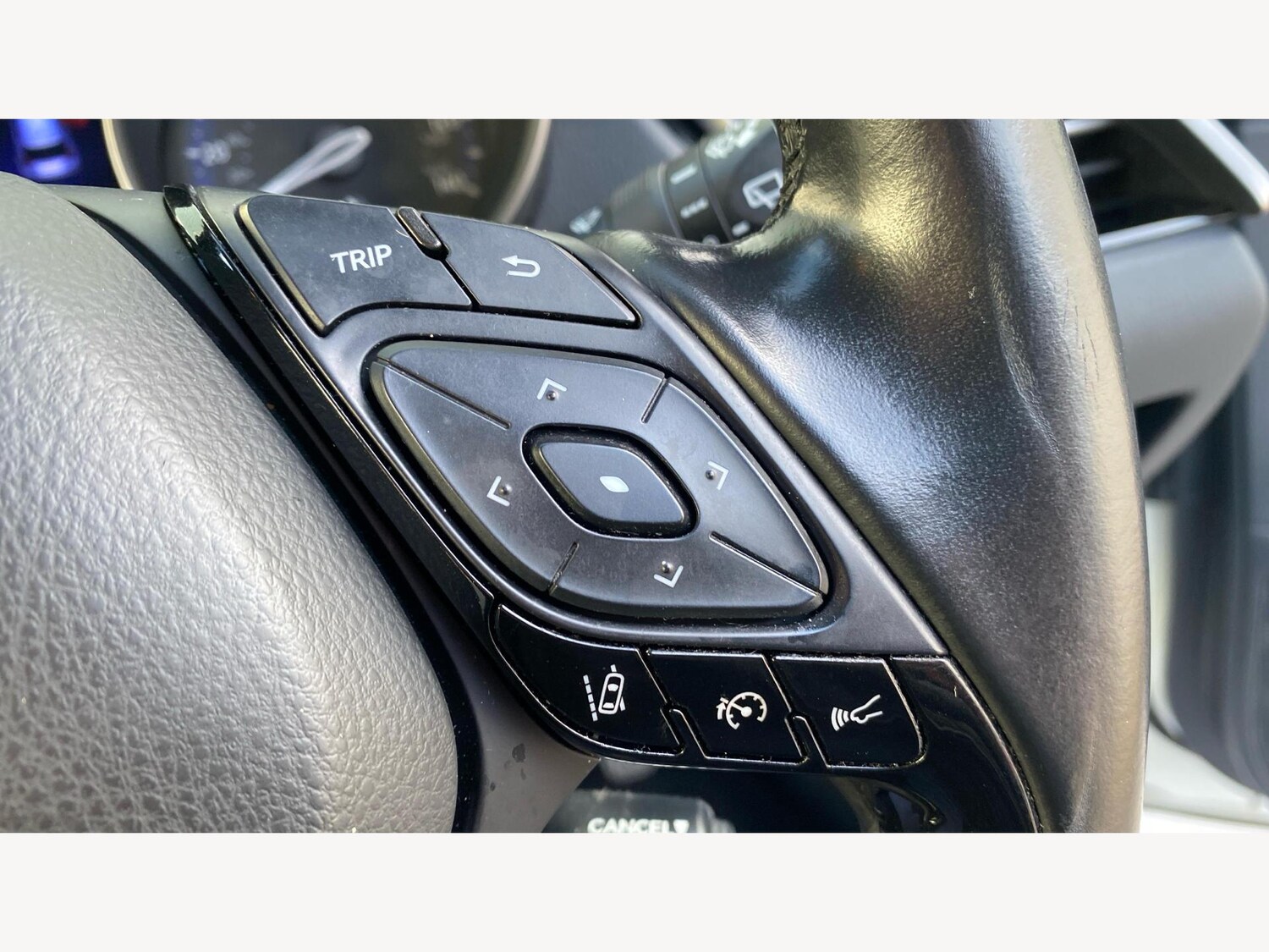 Used Toyota C-HR 2018 for sale - 76585386: Photo 32