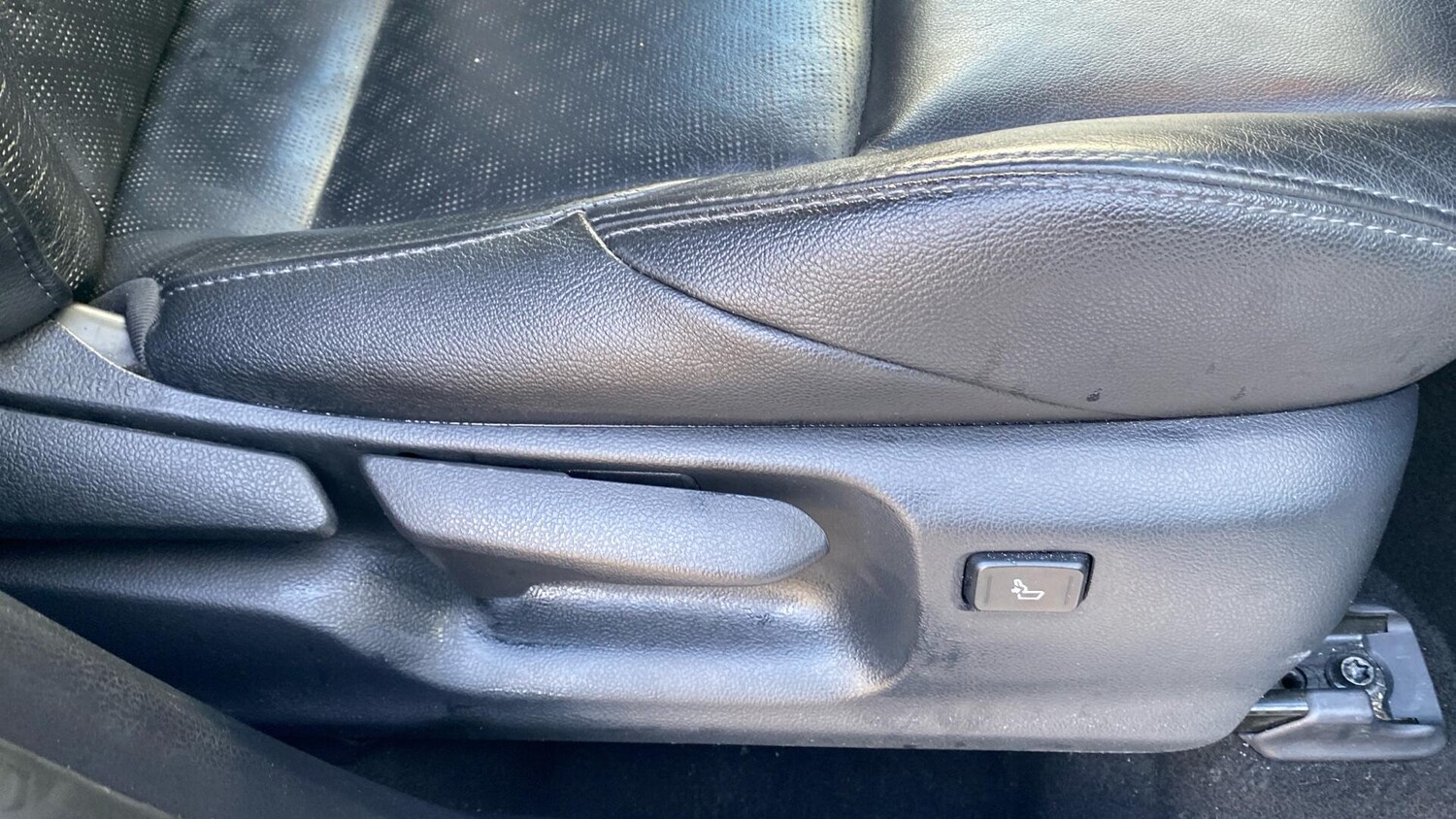 Used Toyota C-HR 2018 for sale - 76585386: Photo 40