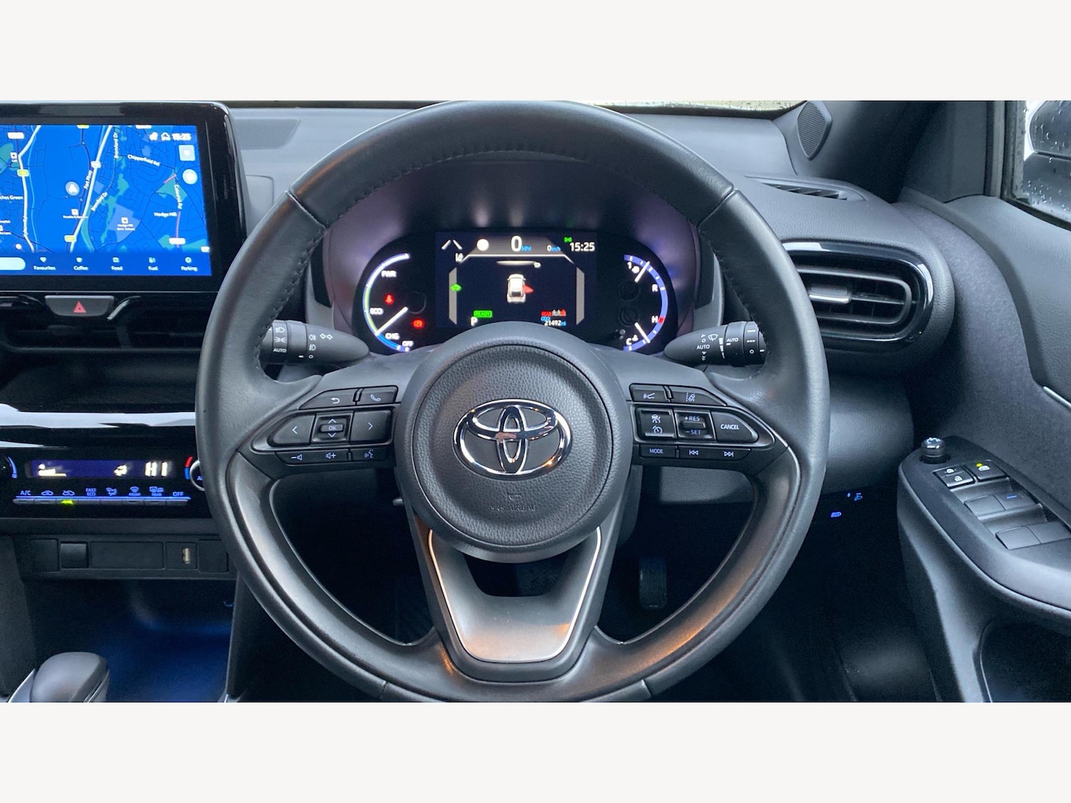 Used Toyota Yaris Cross 2023 for sale - 76550373: Photo 10
