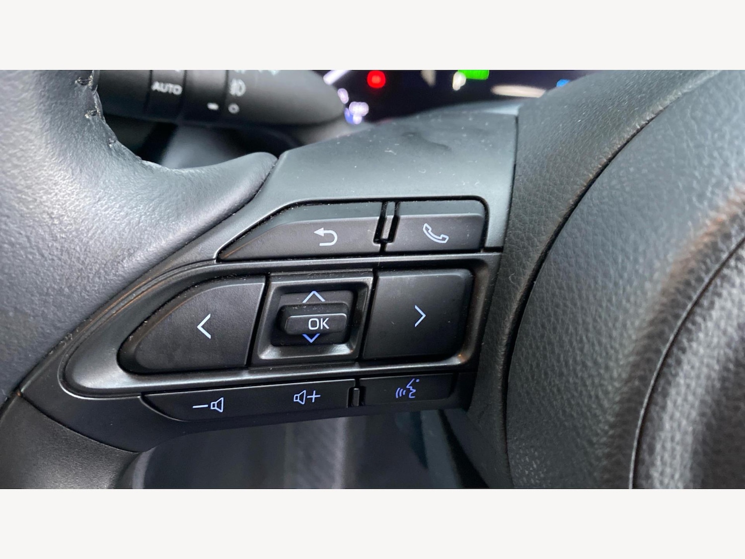 Used Toyota Yaris Cross 2023 for sale - 76550373: Photo 30