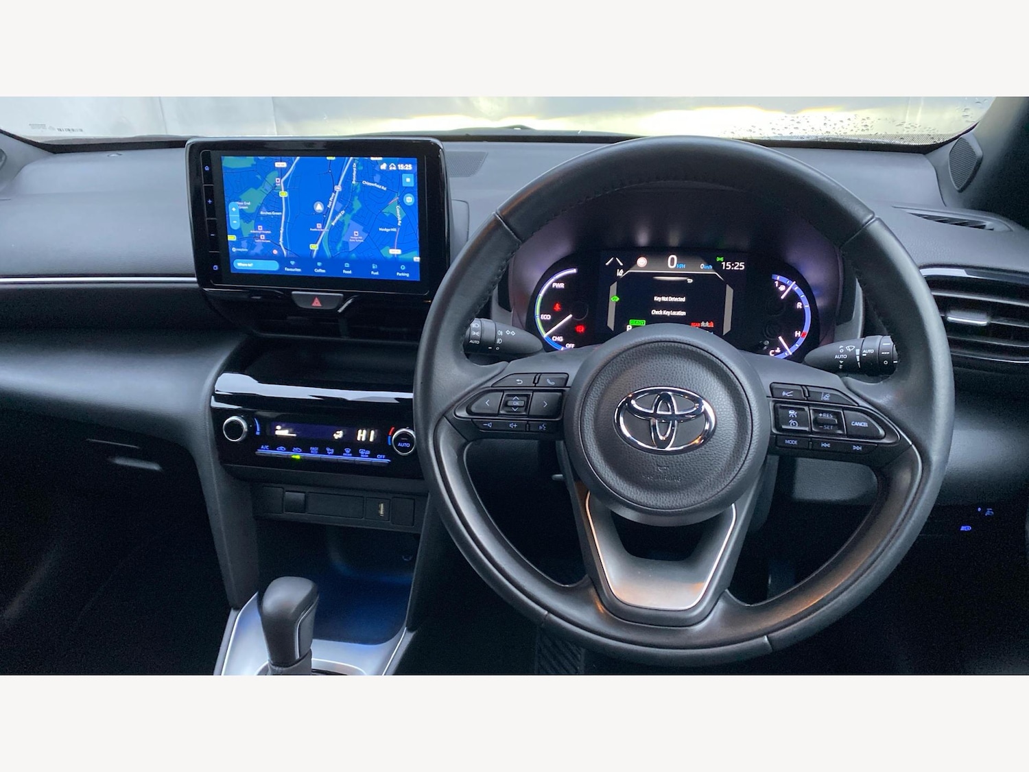 Used Toyota Yaris Cross 2023 for sale - 76550373: Photo 8