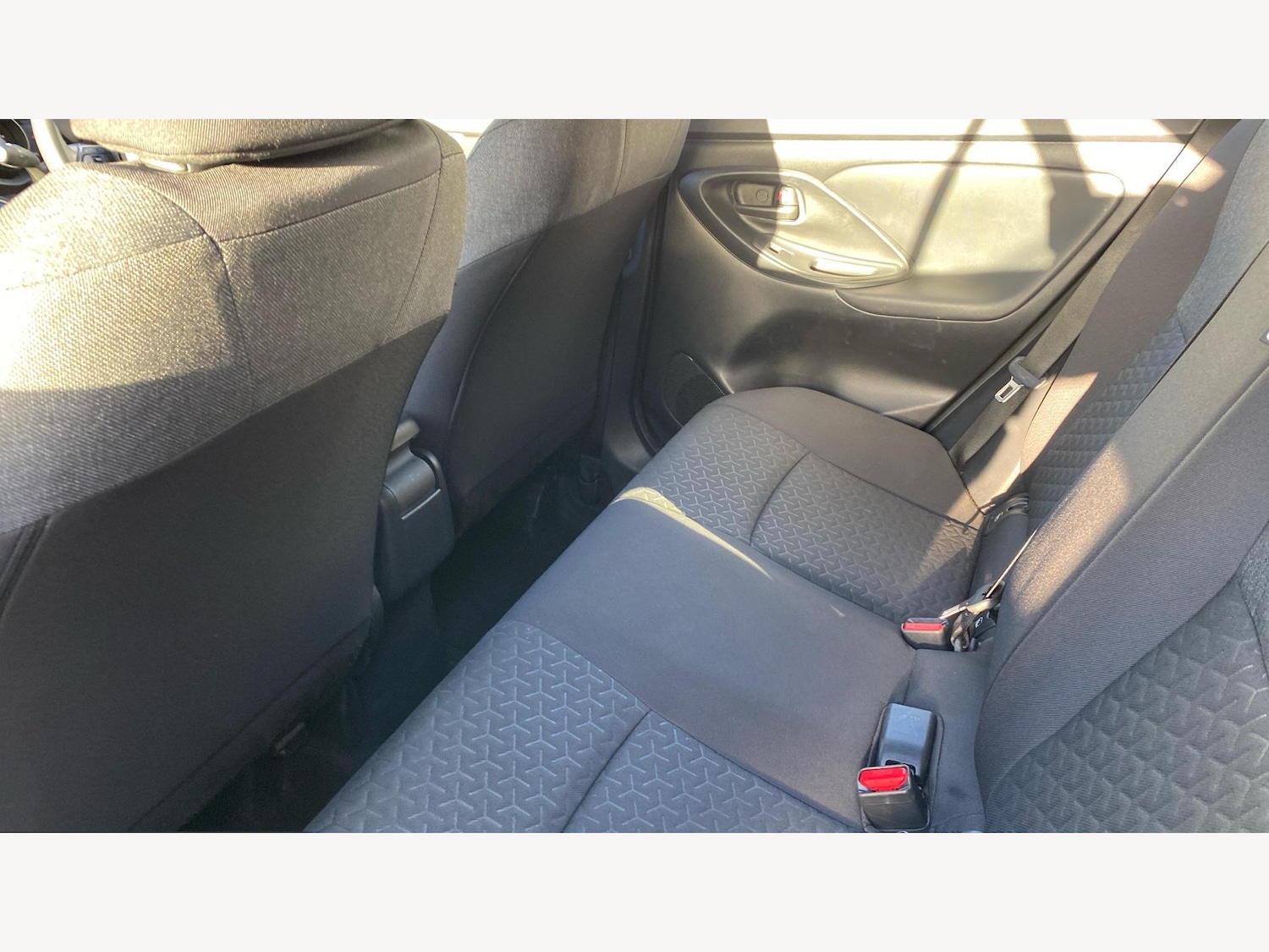 Used Toyota Yaris Cross 2023 for sale - 76398122: Photo 15