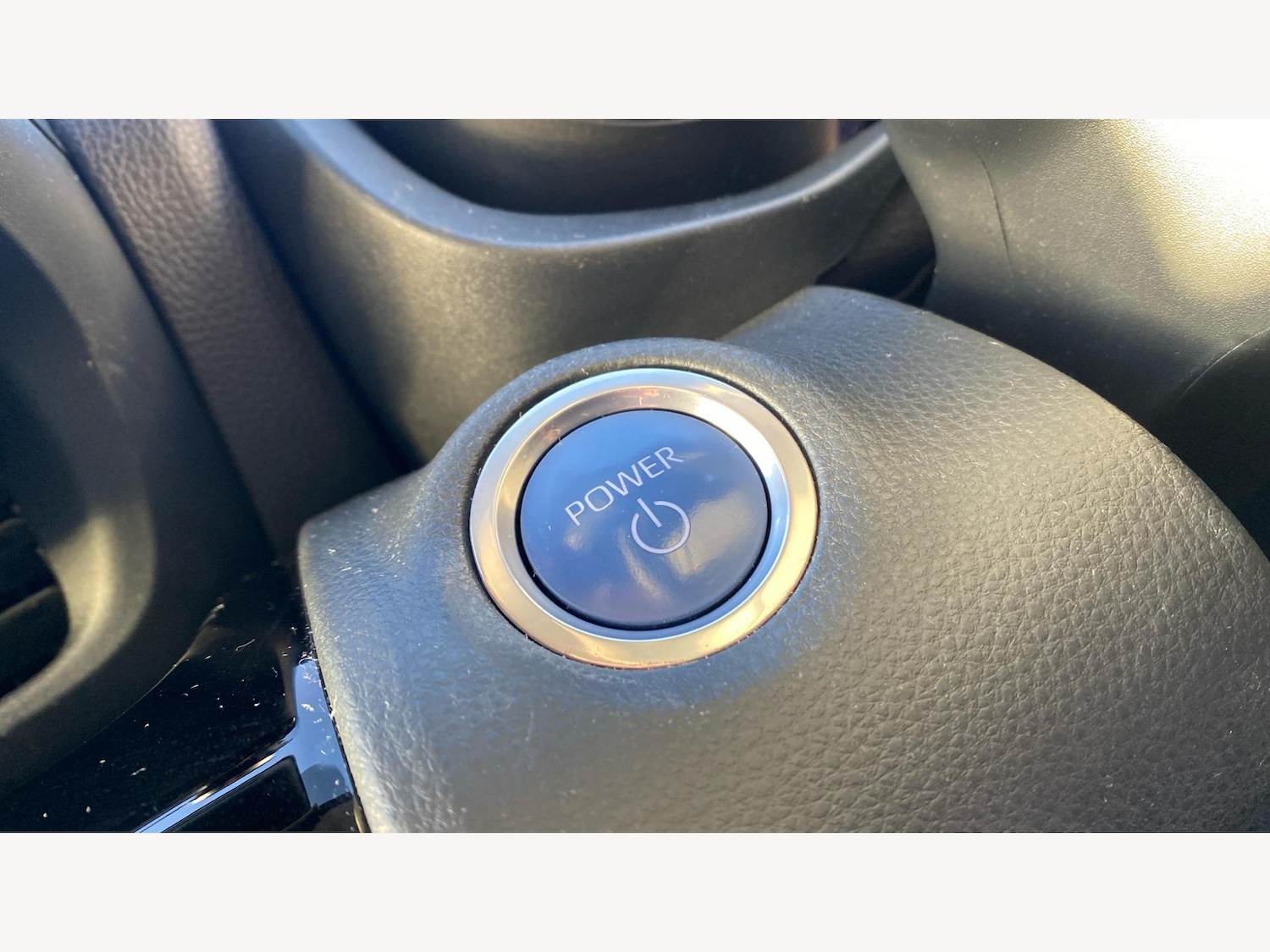 Used Toyota Yaris Cross 2023 for sale - 76398122: Photo 29