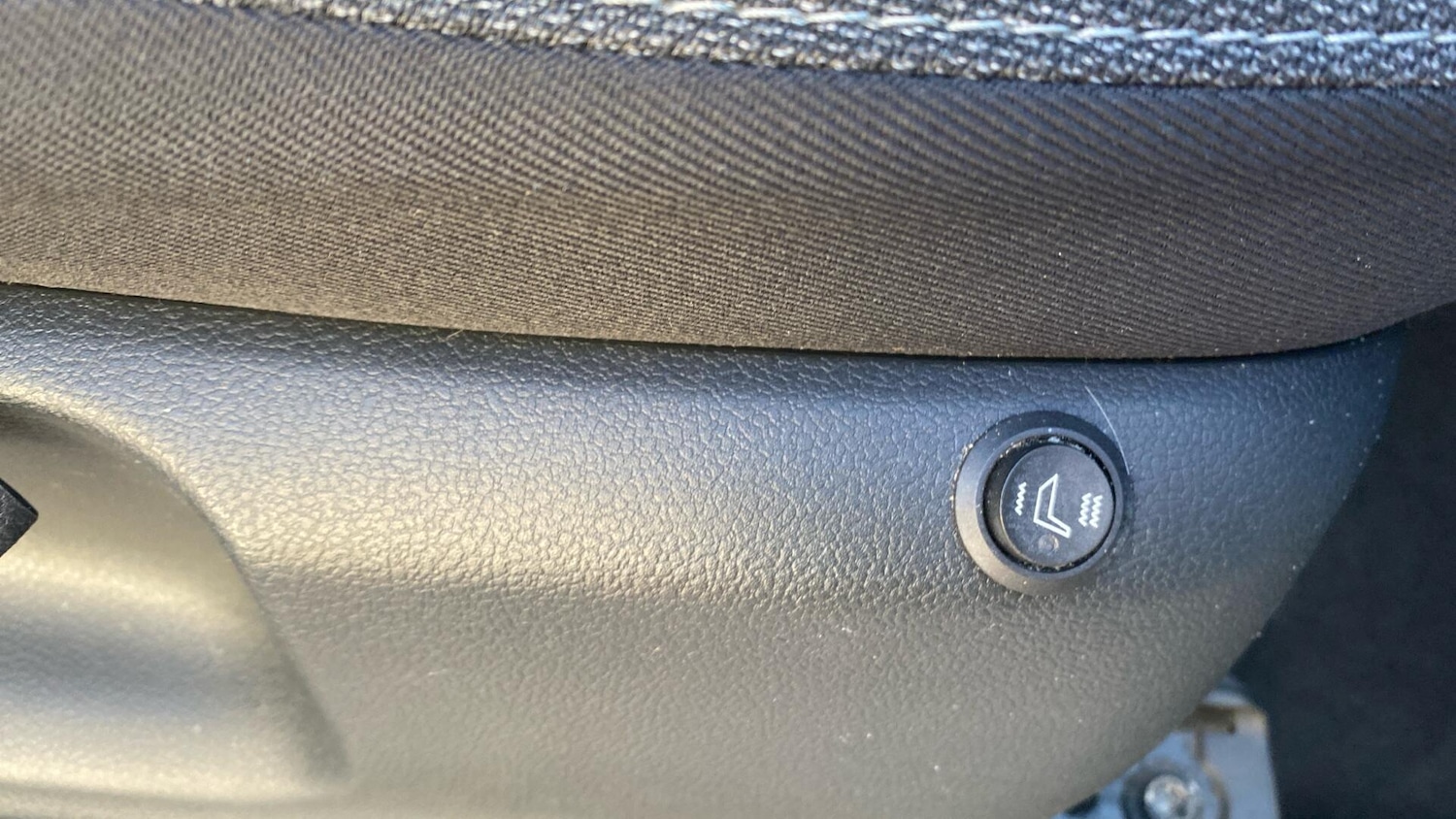 Used Toyota Yaris Cross 2023 for sale - 76398122: Photo 39