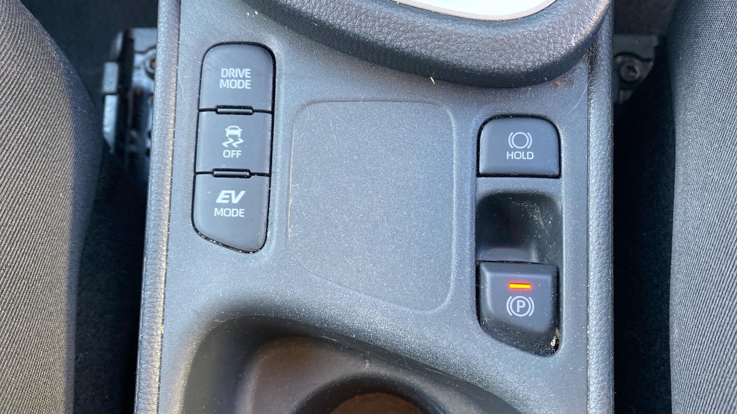 Used Toyota Yaris Cross 2023 for sale - 76398122: Photo 41