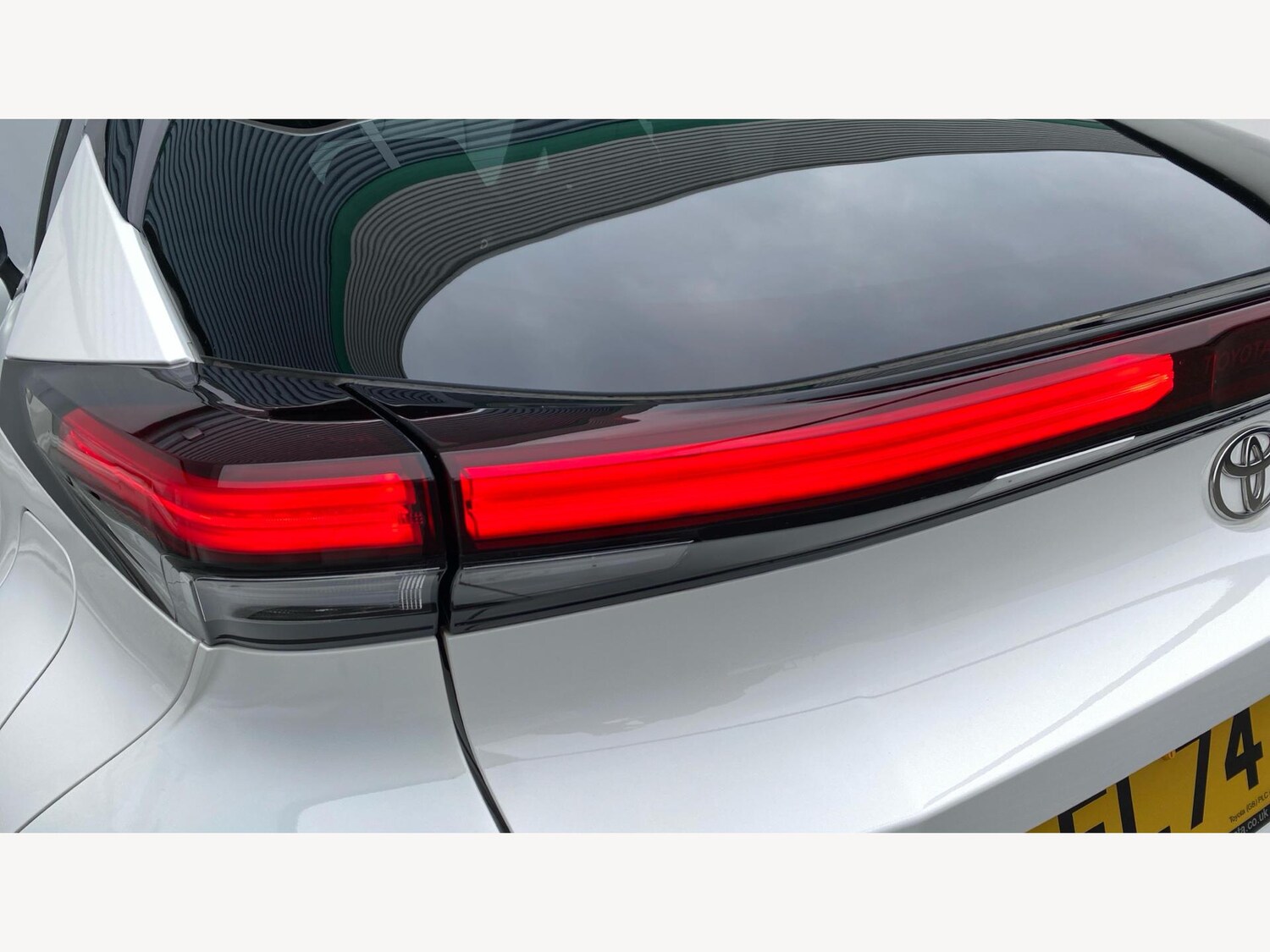 Used Toyota C-HR 2024 for sale - 76432220: Photo 23