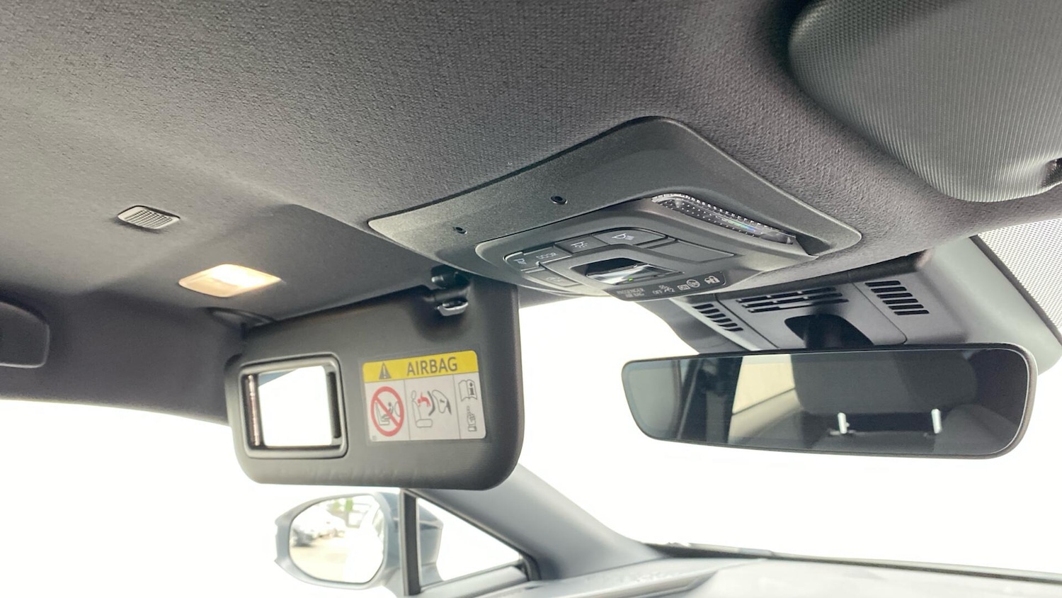 Used Toyota C-HR 2024 for sale - 76432220: Photo 45