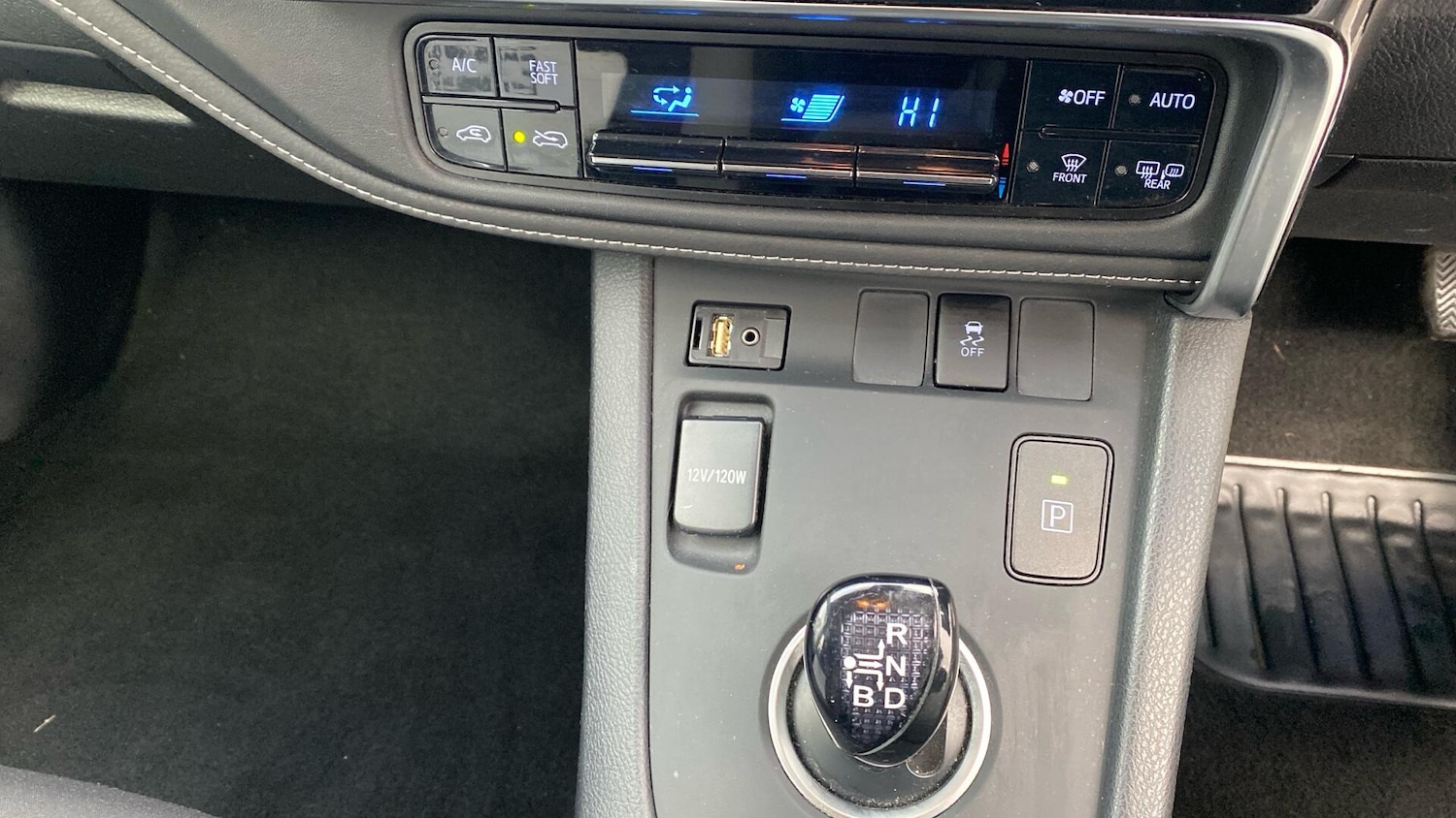 Used Toyota Auris 2018 for sale - 76424353: Photo 39