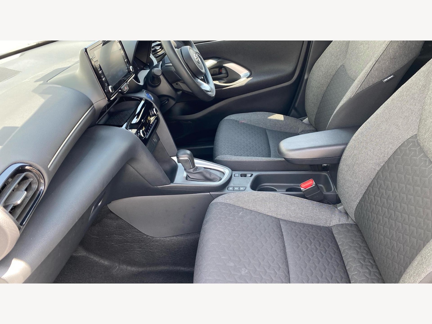 Used Toyota Yaris Cross 2023 for sale - 77993343: Photo 12