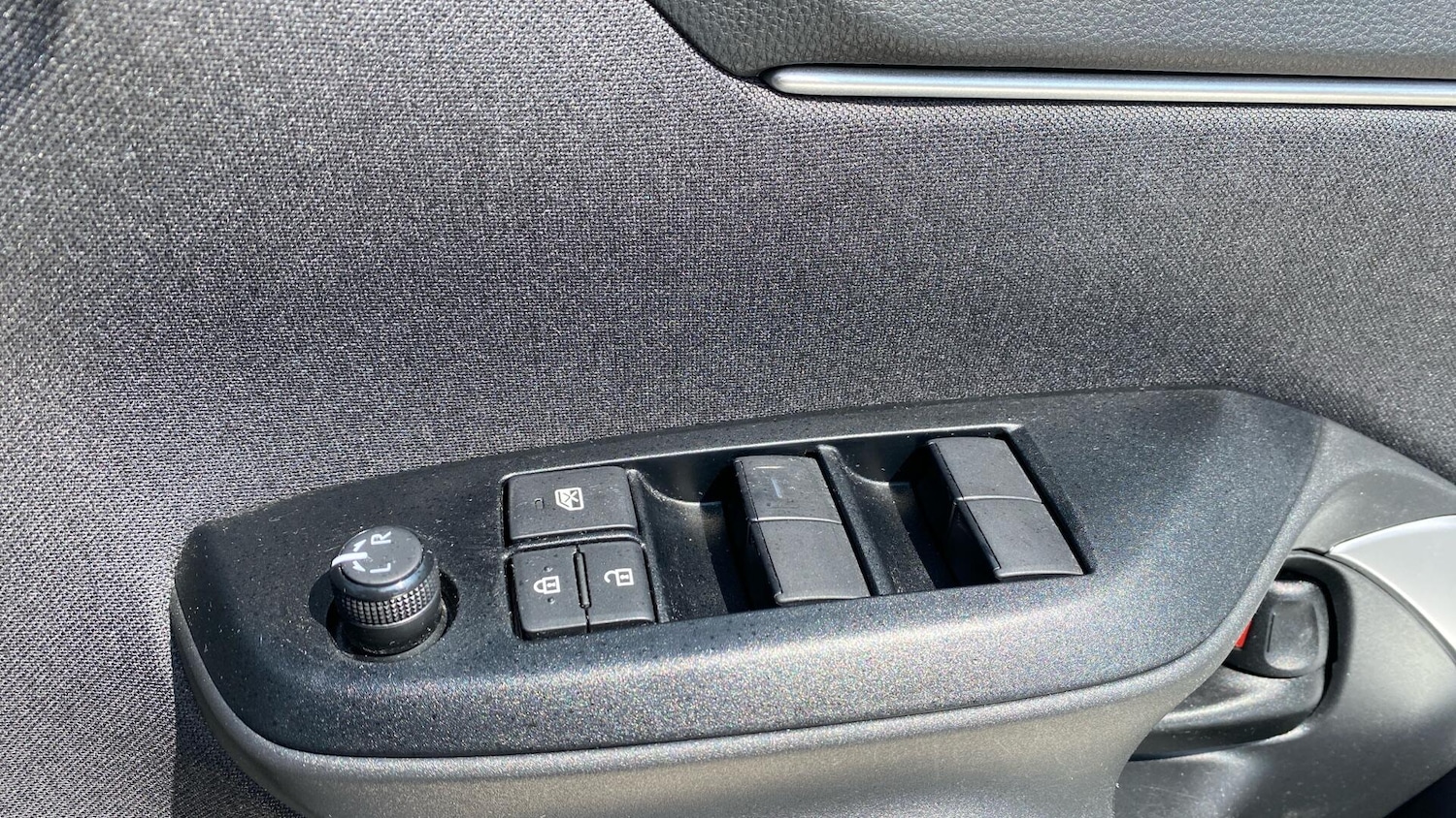 Used Toyota Yaris Cross 2023 for sale - 77993343: Photo 33