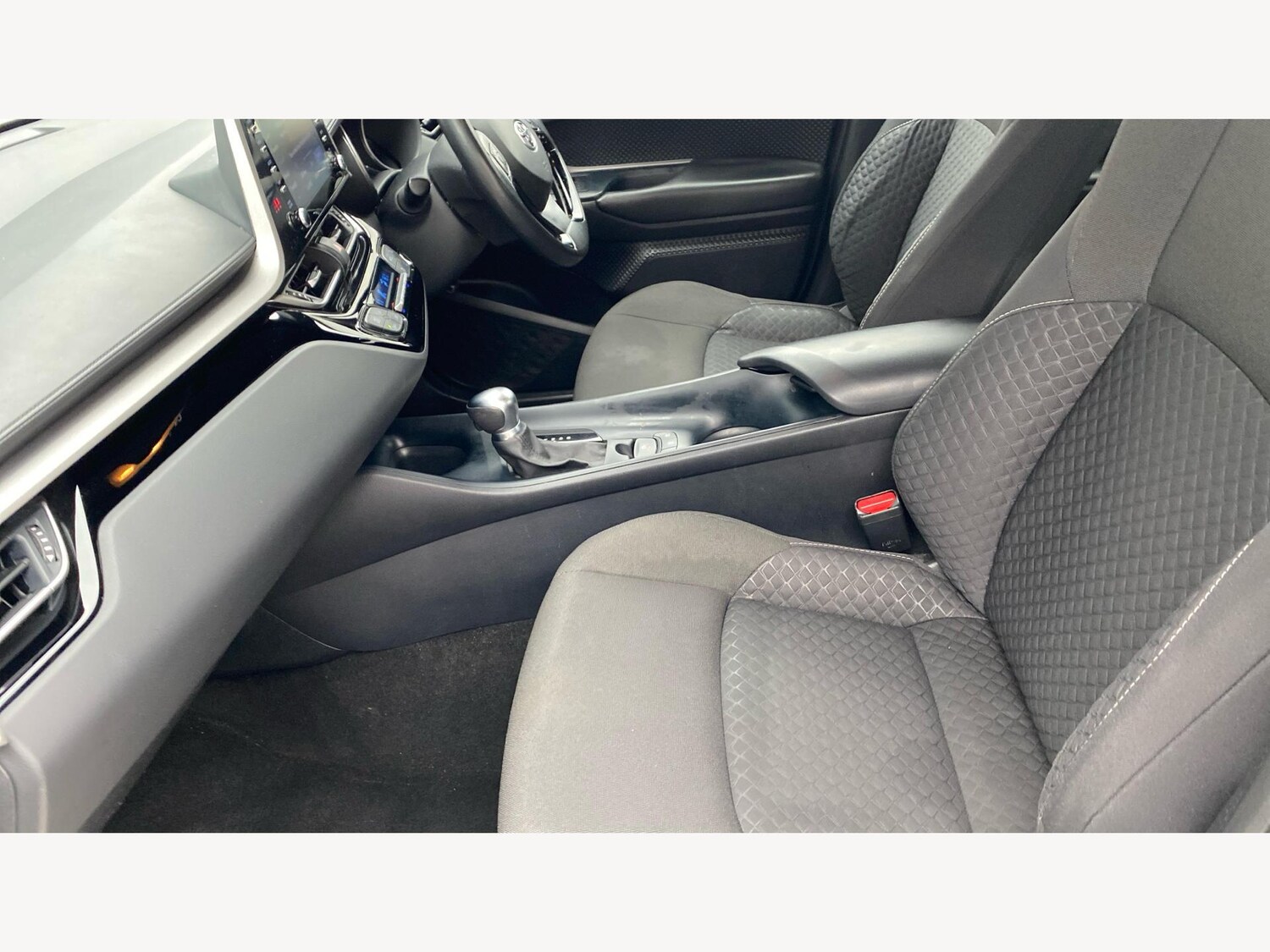 Used Toyota C-HR 2022 for sale - 76458015: Photo 12