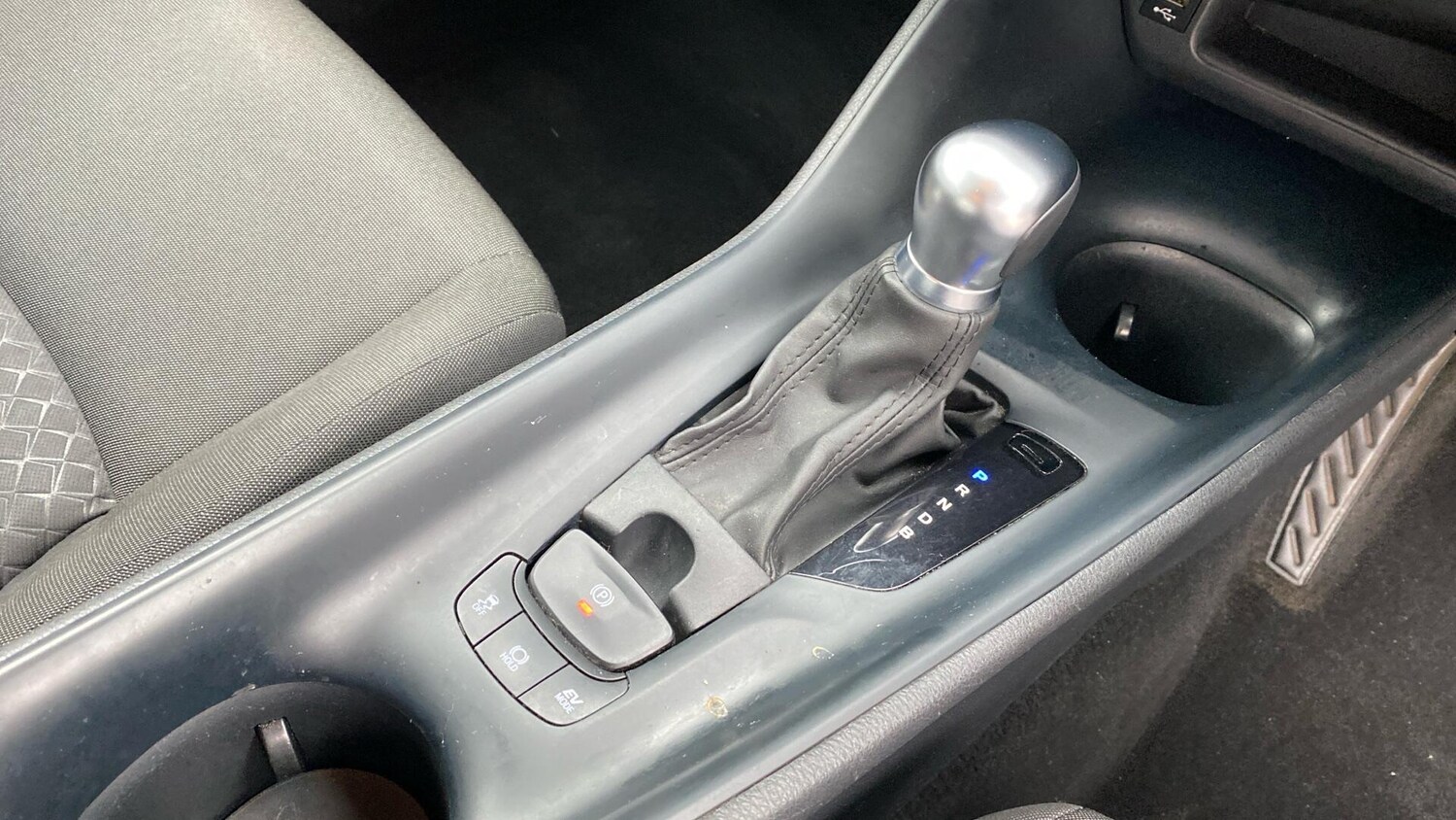 Used Toyota C-HR 2022 for sale - 76458015: Photo 40