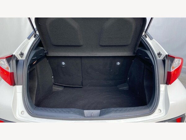 Used Toyota C-HR 2019 for sale - 76188866: Photo 16