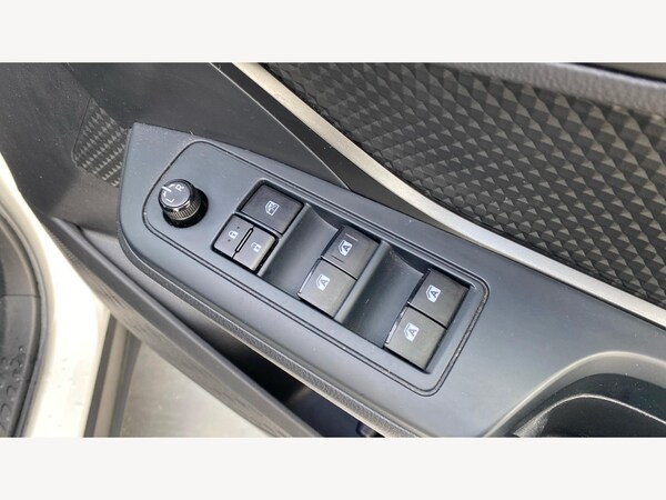 Used Toyota C-HR 2019 for sale - 76188866: Photo 34