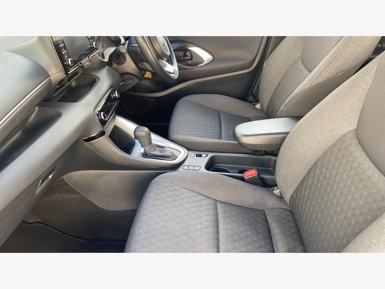 Used Toyota Yaris 2023 for sale - 76512286: Photo 12