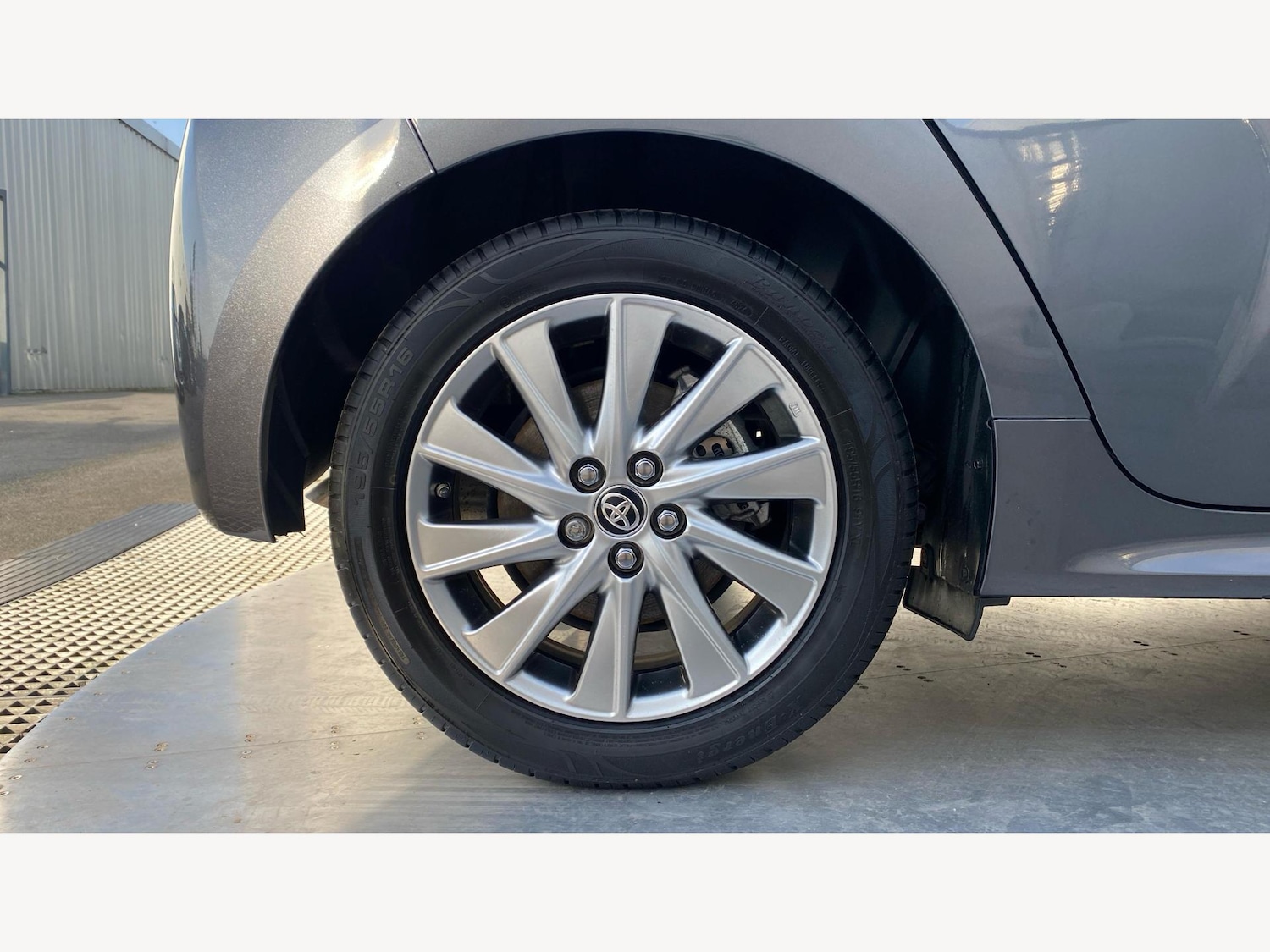 Used Toyota Yaris 2023 for sale - 76512286: Photo 20