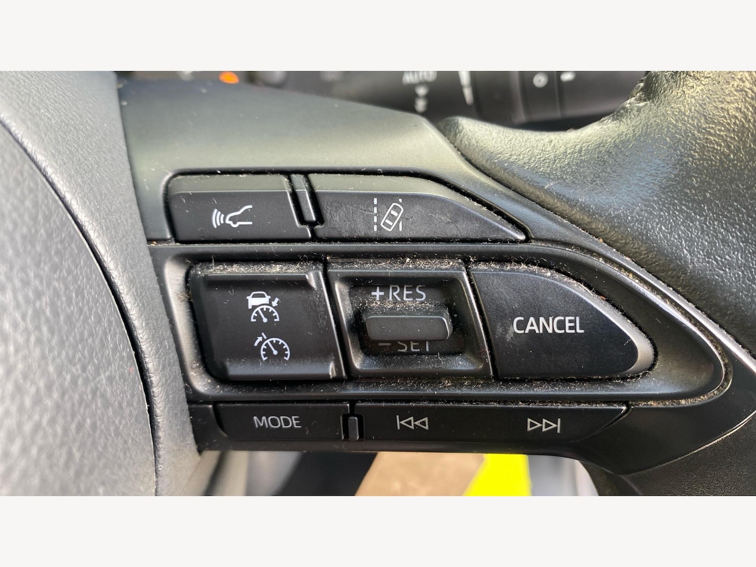 Used Toyota Yaris 2023 for sale - 76512286: Photo 29