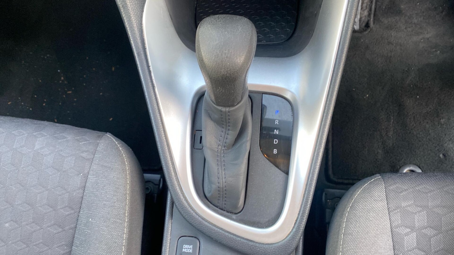 Used Toyota Yaris 2023 for sale - 76512286: Photo 39