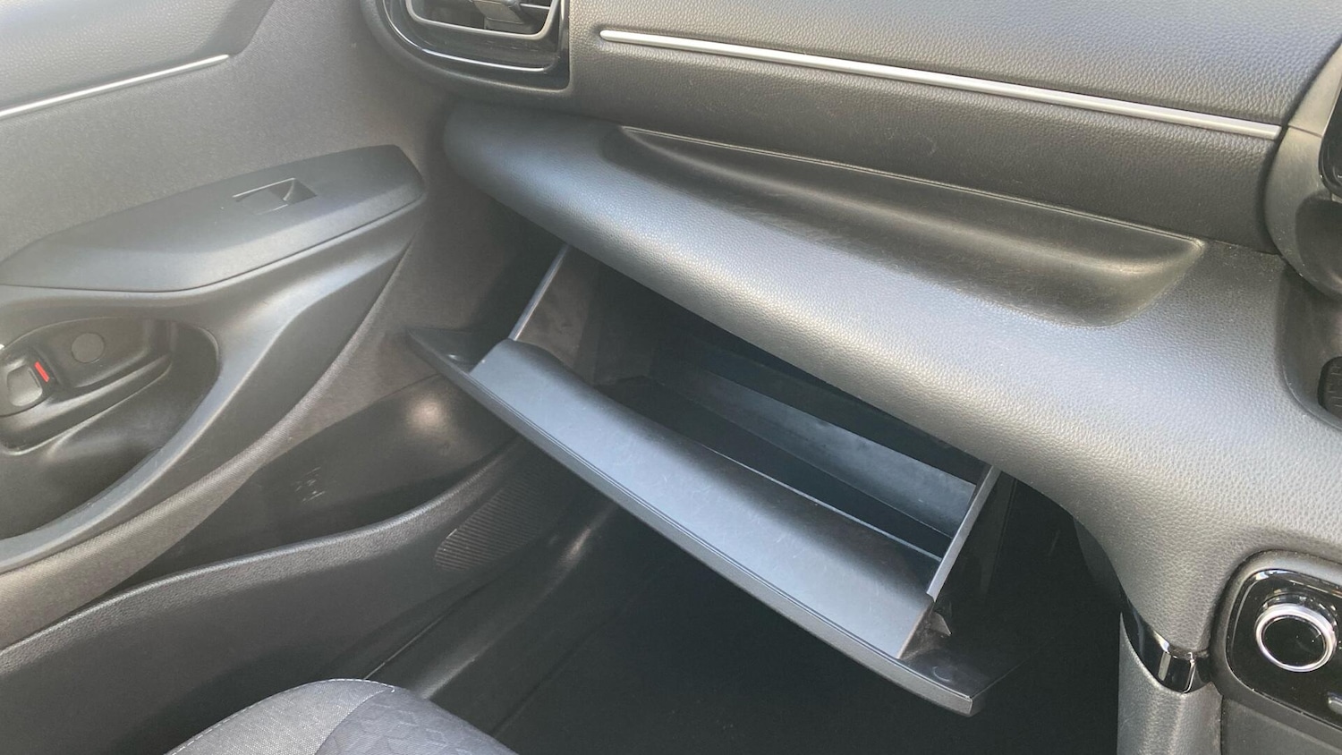 Used Toyota Yaris 2023 for sale - 76512286: Photo 41