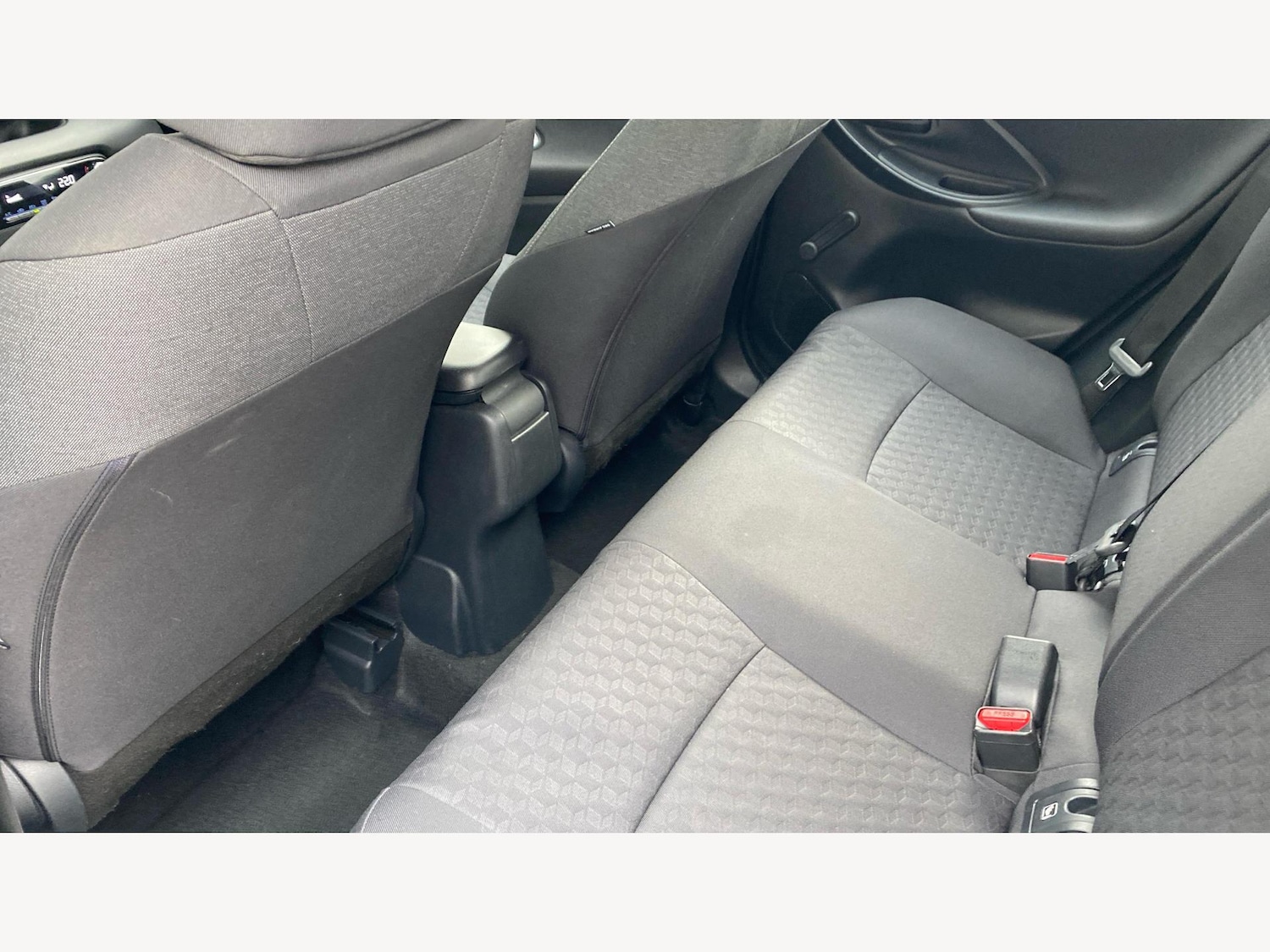 Used Toyota Yaris 2022 for sale - 77537940: Photo 15