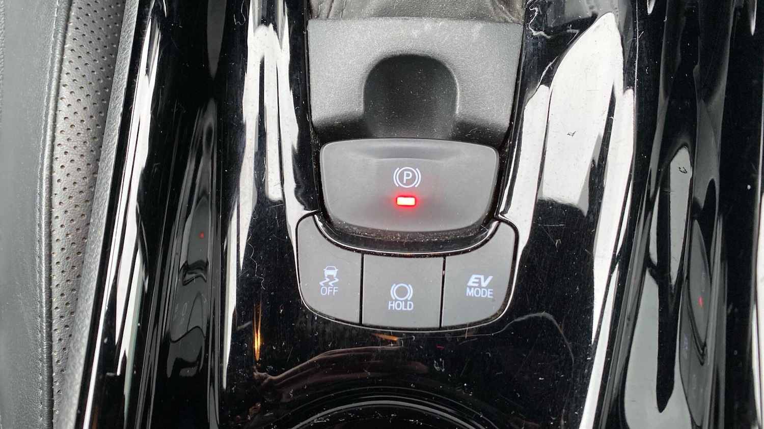 Used Toyota C-HR 2020 for sale - 77456459: Photo 42