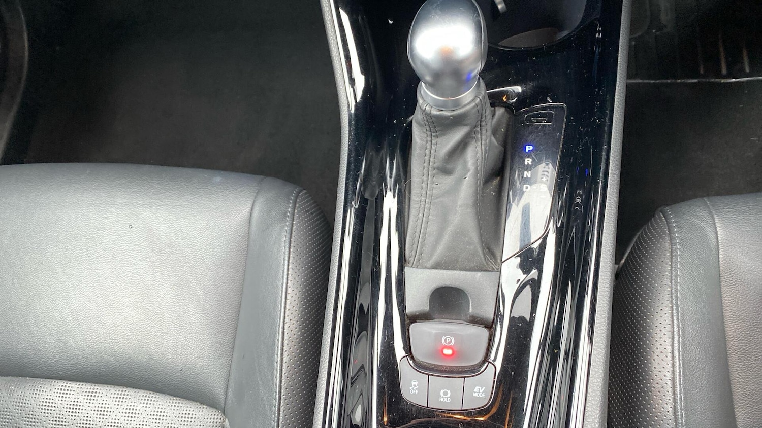 Used Toyota C-HR 2020 for sale - 77456459: Photo 43