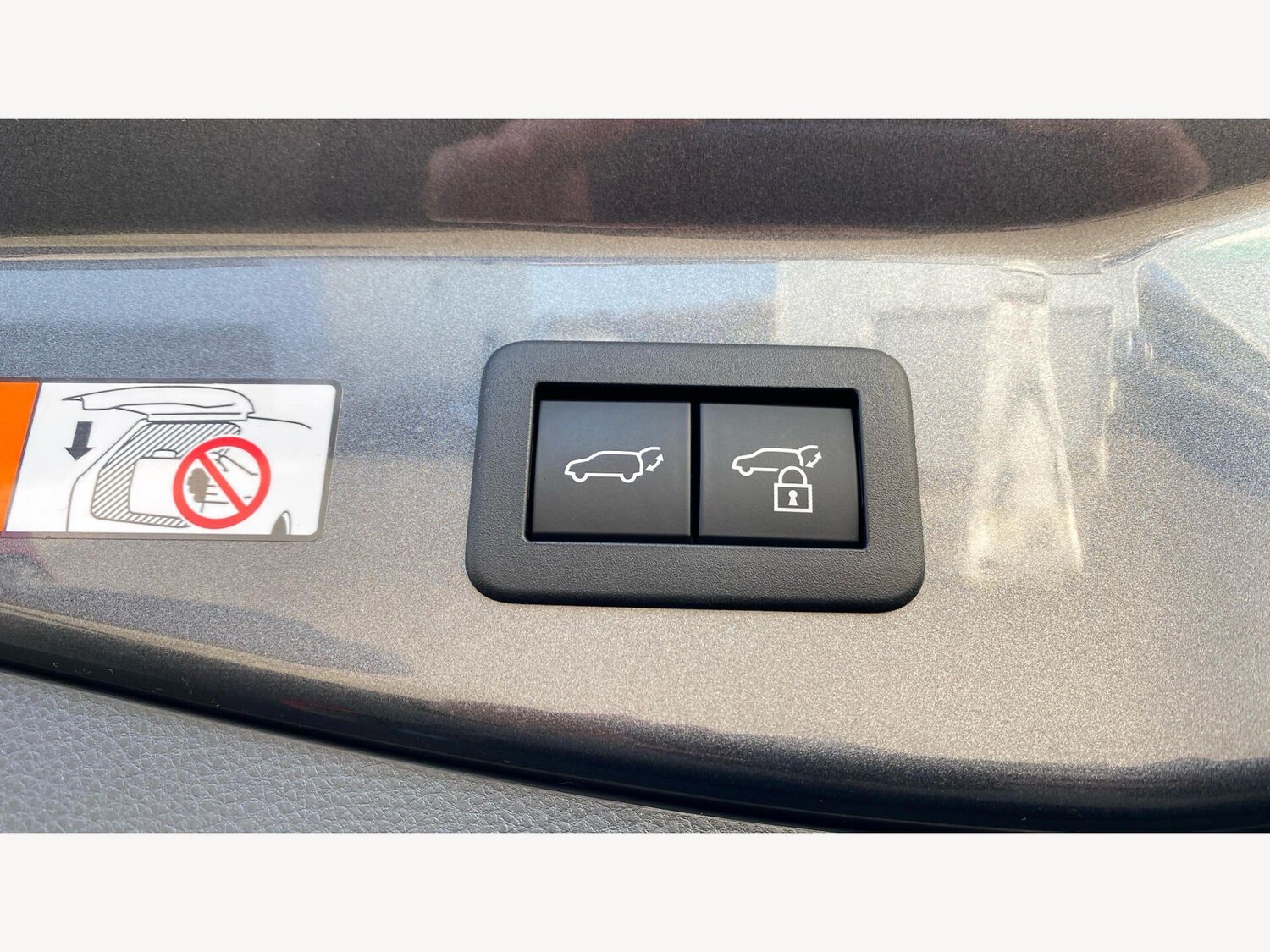 Used Toyota C-HR for sale - 77958514: Photo 31