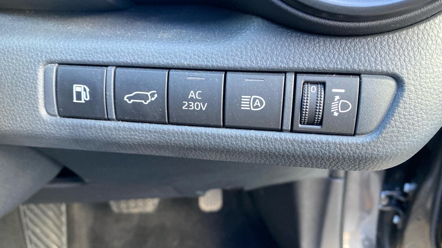 Used Toyota C-HR for sale - 77958514: Photo 41