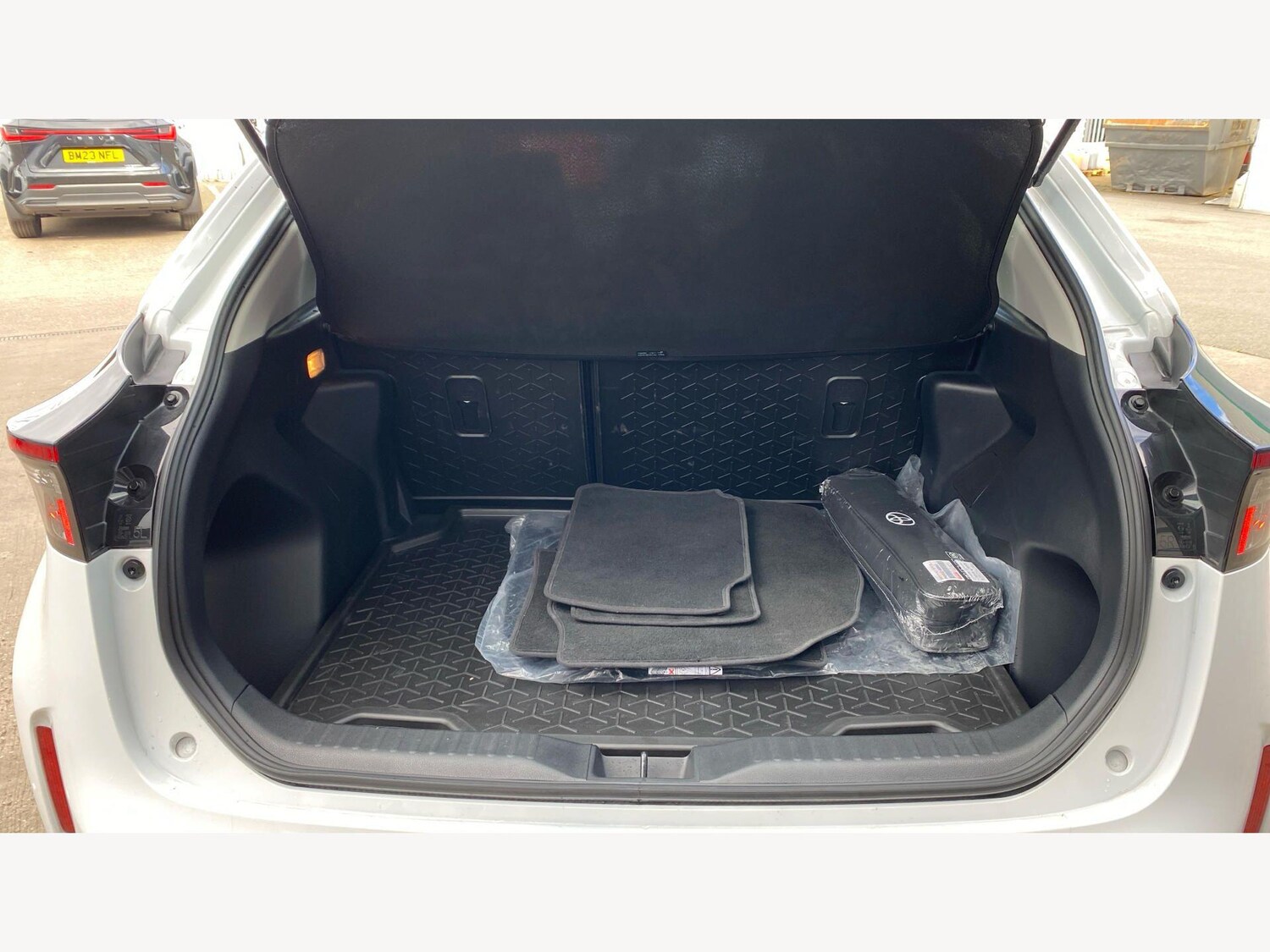 Used Toyota Yaris Cross 2024 for sale - 78157694: Photo 16