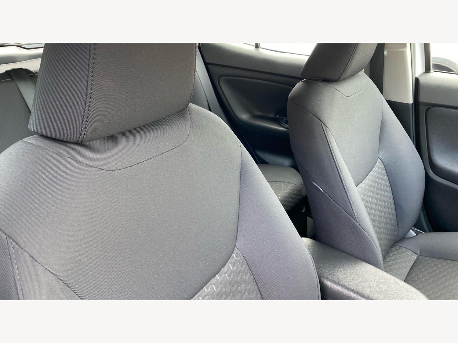 Used Toyota Yaris Cross 2024 for sale - 78157694: Photo 36