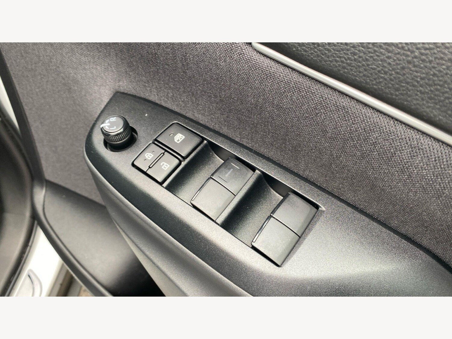 Used Toyota Yaris Cross 2024 for sale - 78157694: Photo 39