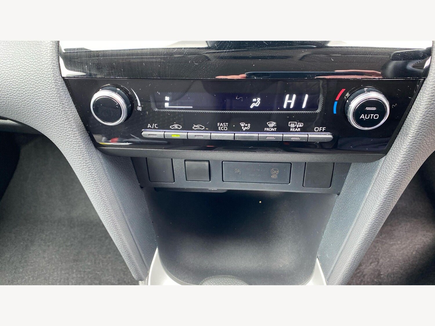 Used Toyota Yaris Cross 2024 for sale - 78157694: Photo 42