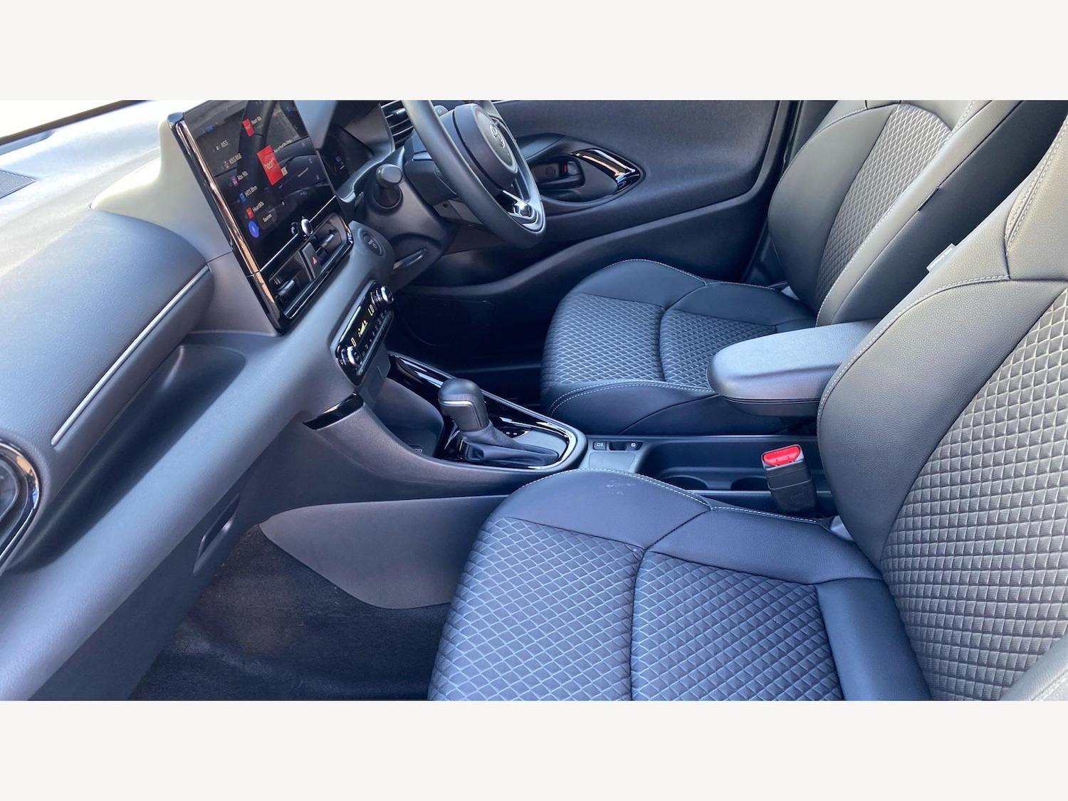 Used Toyota Yaris 2024 for sale - 77994252: Photo 12