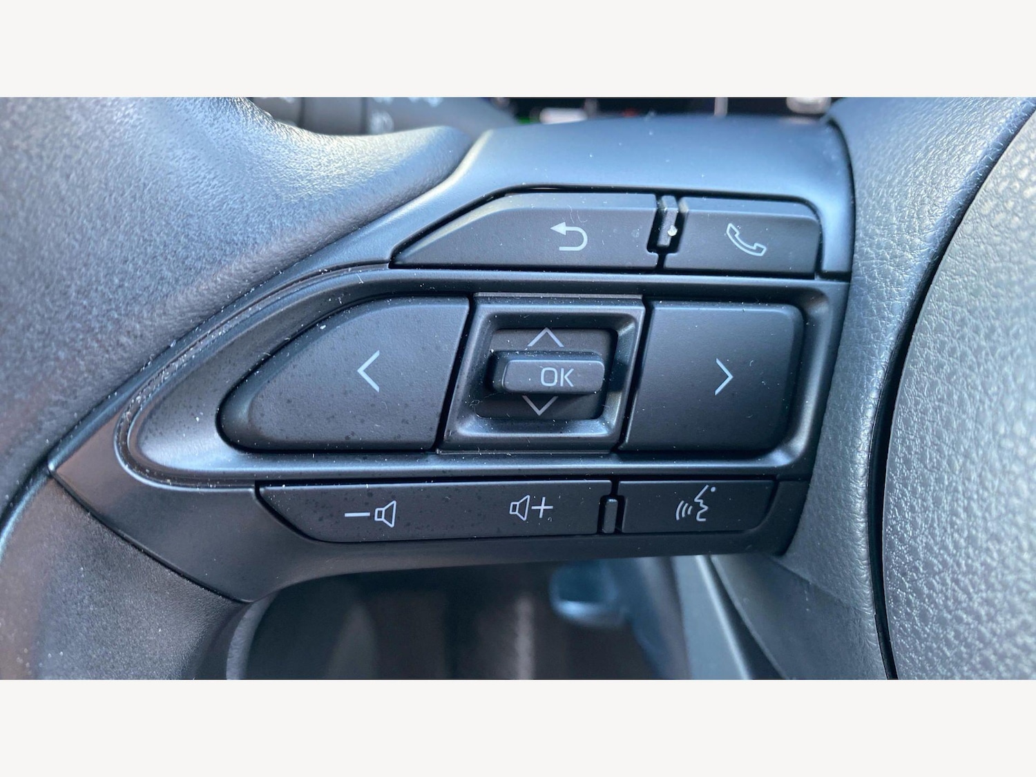 Used Toyota Yaris 2024 for sale - 77994252: Photo 30