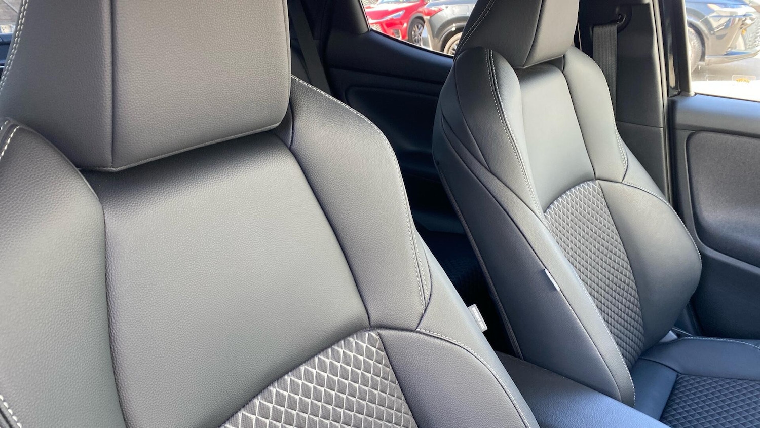 Used Toyota Yaris 2024 for sale - 77994252: Photo 37