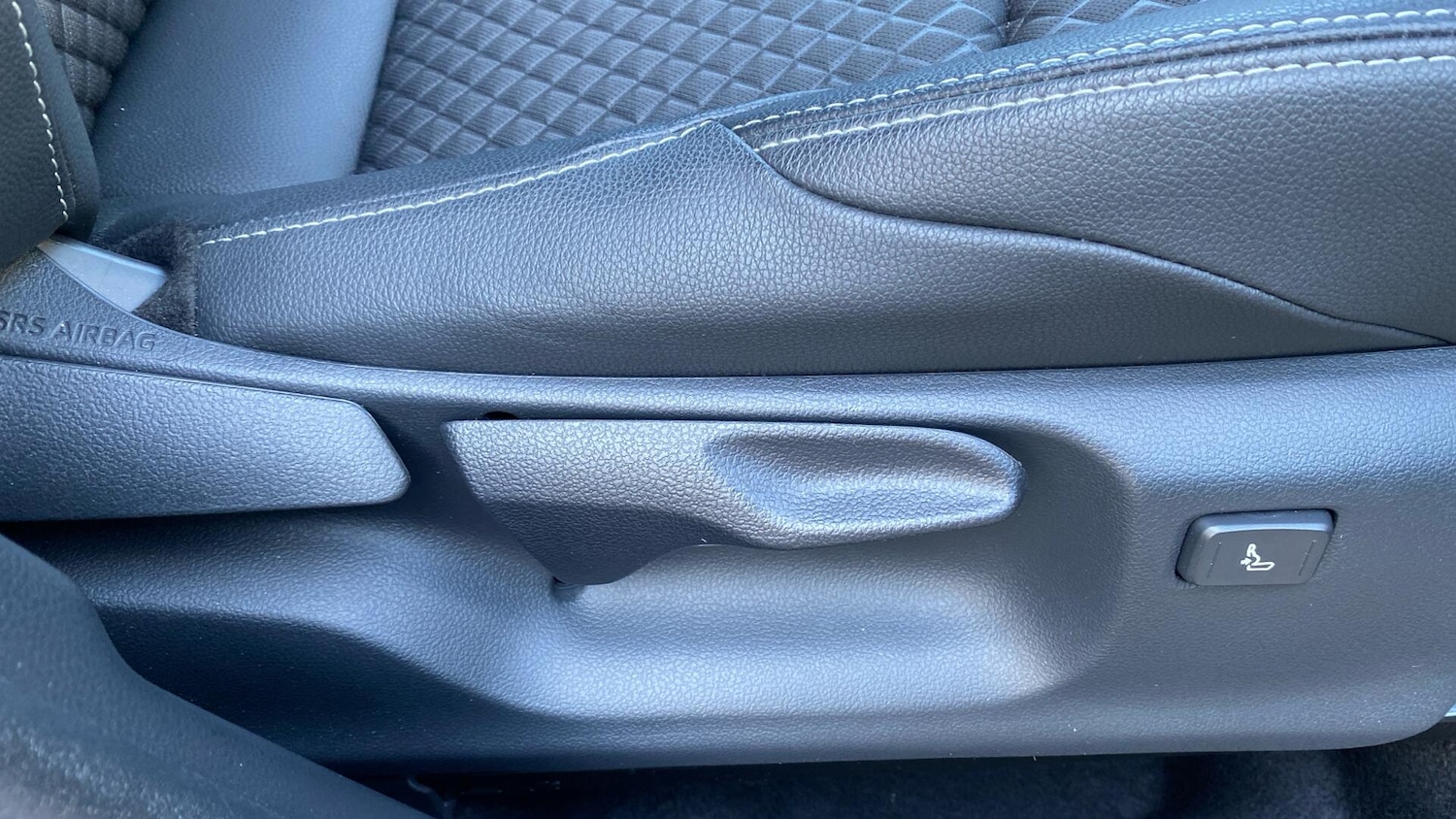 Used Toyota Yaris 2024 for sale - 77994252: Photo 39