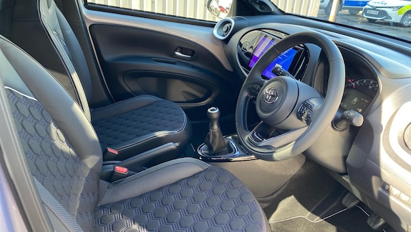 Used Toyota Aygo X 2025 for sale - 75696162: Photo 11