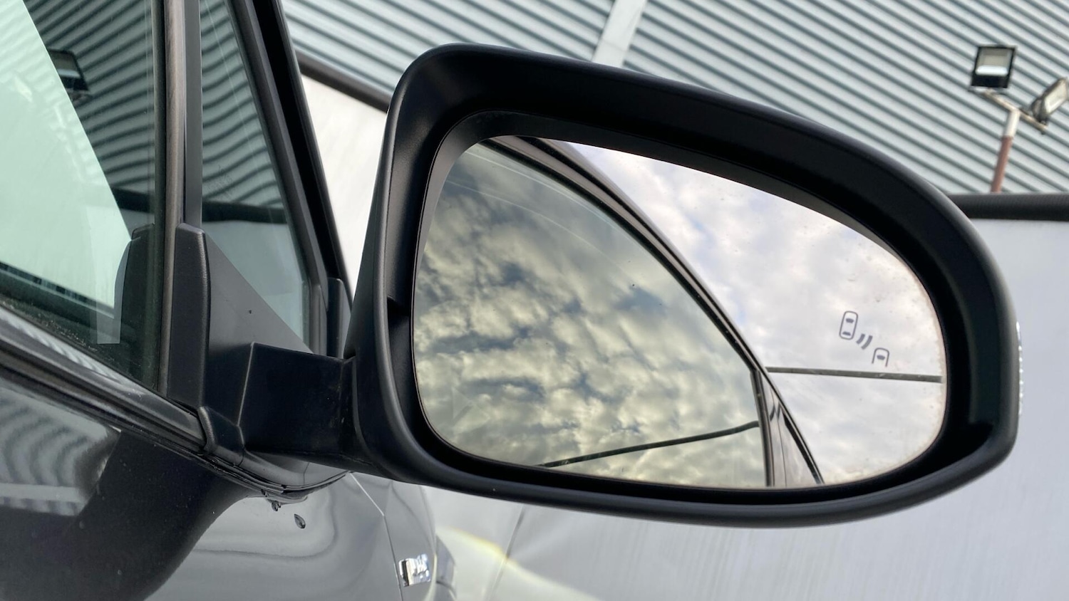 Used Toyota C-HR 2020 for sale - 77081506: Photo 35