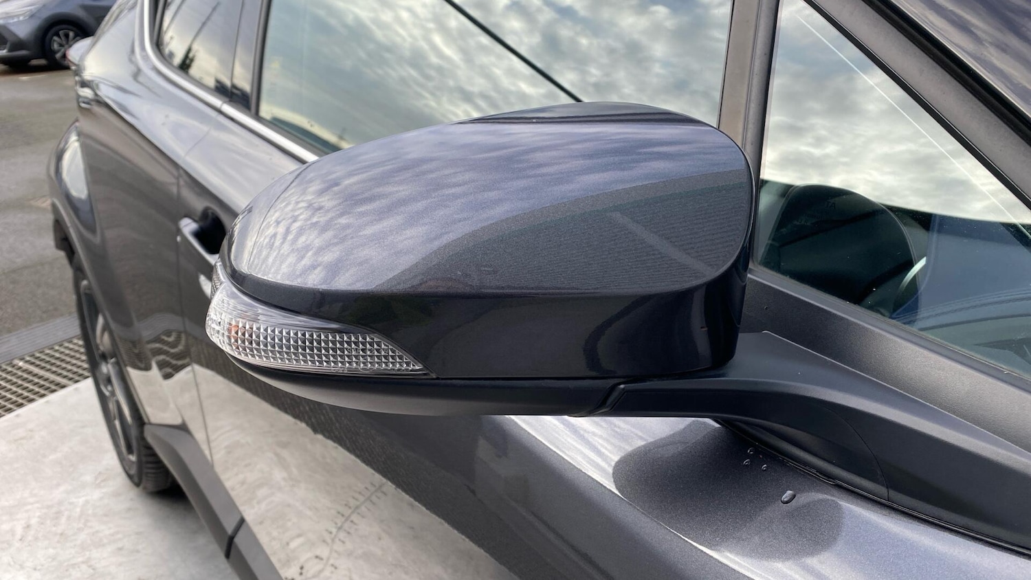 Used Toyota C-HR 2020 for sale - 77081506: Photo 36