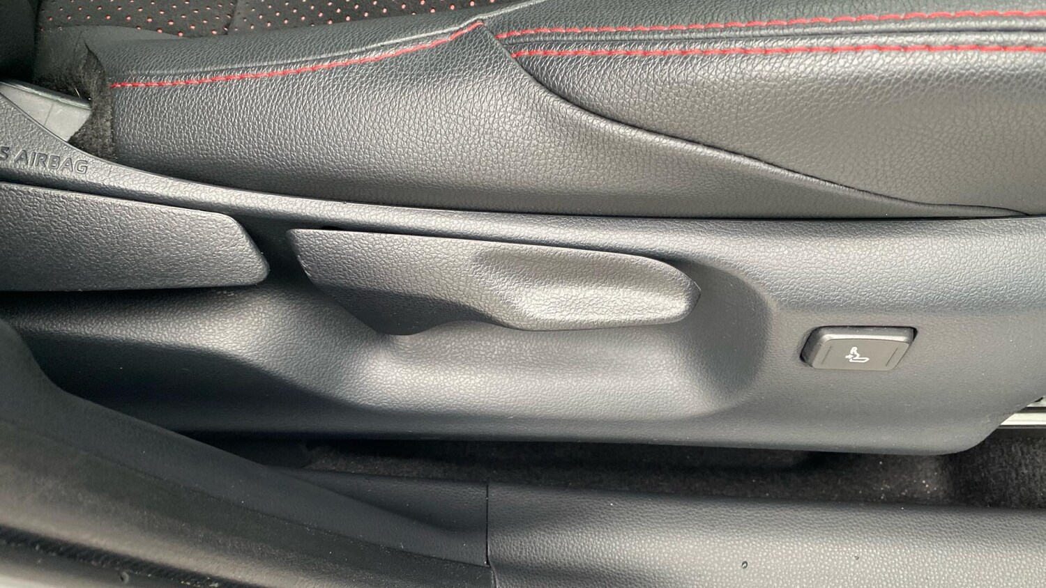 Used Toyota Yaris 2024 for sale - 76866486: Photo 39