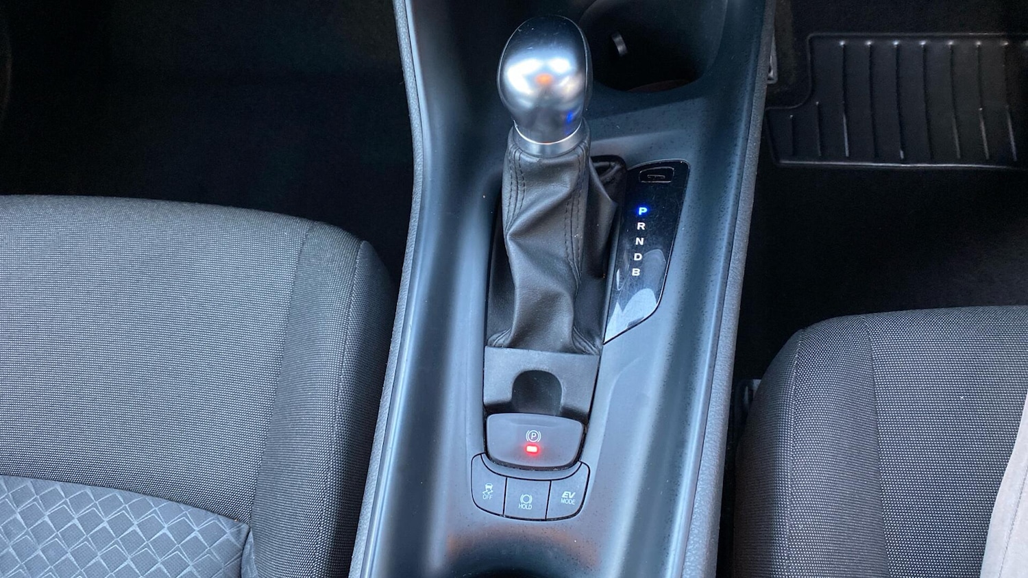 Used Toyota C-HR for sale - 77267615: Photo 40