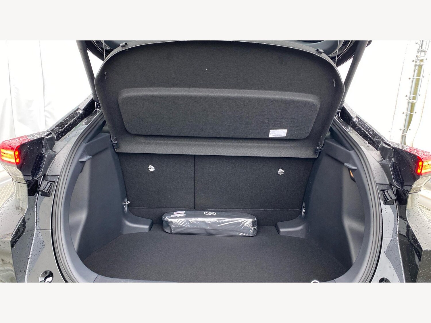 Used Toyota C-HR 2025 for sale - 77574458: Photo 16