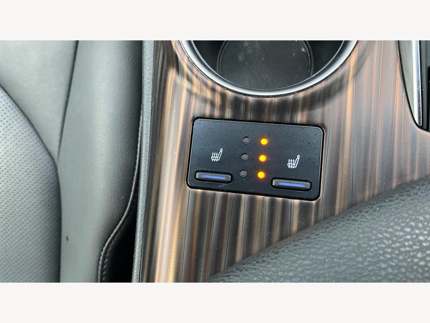 Used Toyota Camry 2019 for sale - 77291961: Photo 31