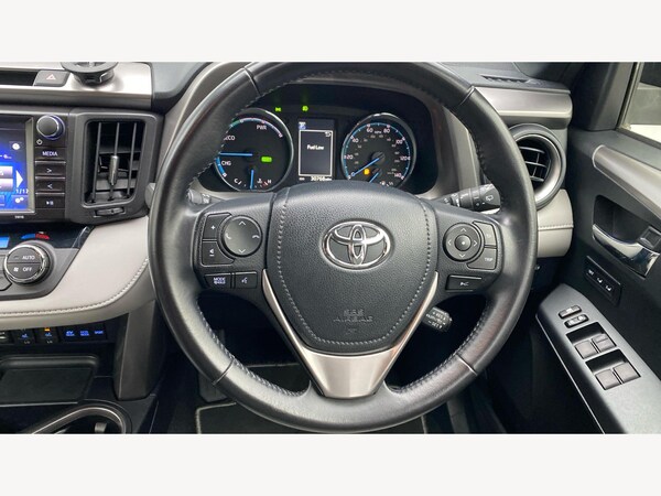 Used Toyota RAV4 2017 for sale - 76294533: Photo 10